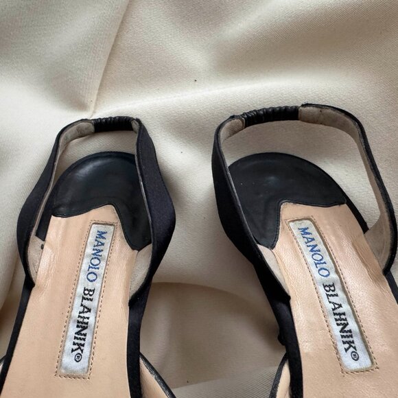 Manolo Blahnik "Carolyne" 90mm Satin Slingbacks in Black, size 38 - Picture 3 of 12